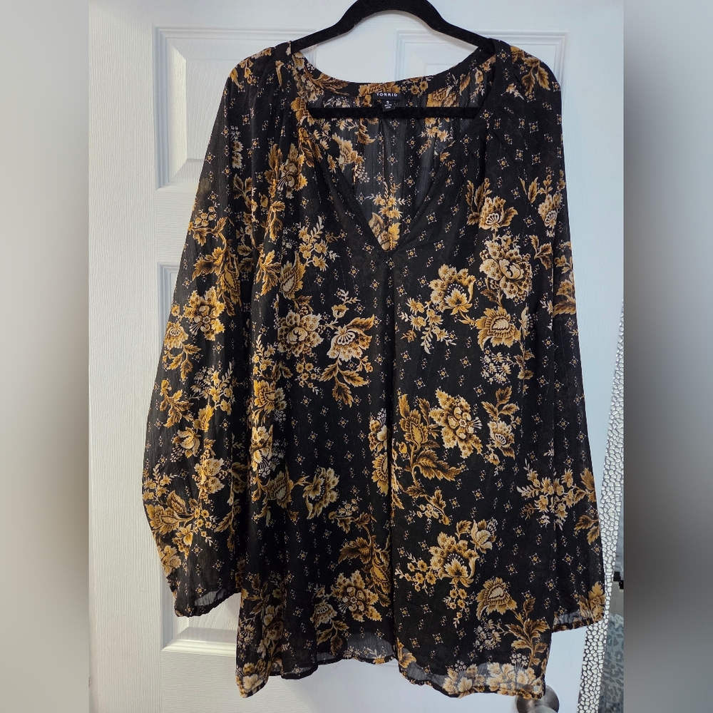 torrid Black and Gold Floral V-Neck Tunic